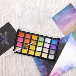 Watercolour pallete moonbeam | Crafters companion