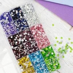 Strass assorti box | Crafters companion